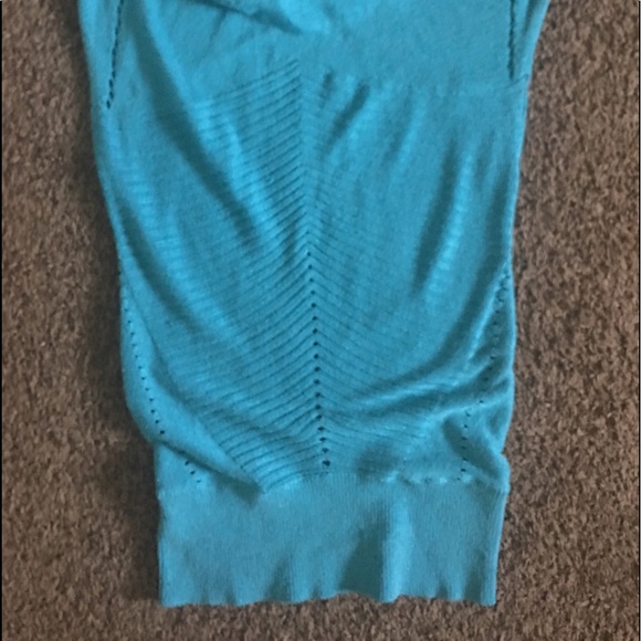 Bathing suit cover up - Picture 3 of 5